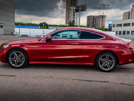 2020 Mercedes-Benz C-Класс 180 IV (W205) Рестайлинг, красный, 3330000 рублей, вид 2