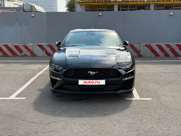 2022 Ford Mustang VI Рестайлинг, чёрный - вид 3
