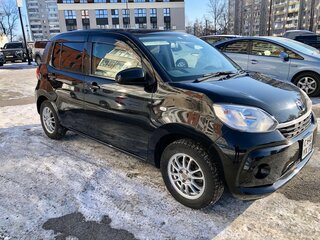 2019 Toyota Passo III Рестайлинг, чёрный, 850000 рублей, вид 4