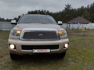 2008 Toyota Sequoia II, золотистый, 2220000 рублей, вид 1