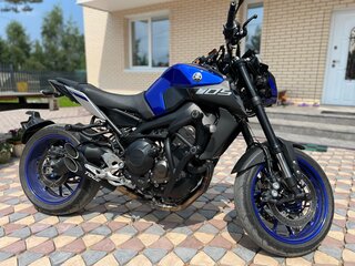 2017 Yamaha MT-09 (FZ-09), синий, 900000 рублей, вид 4
