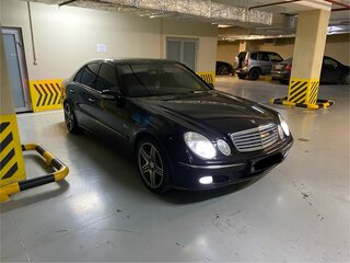 2005 Mercedes-Benz E-Класс 350 III (W211, S211), чёрный, 1850000 рублей, вид 2