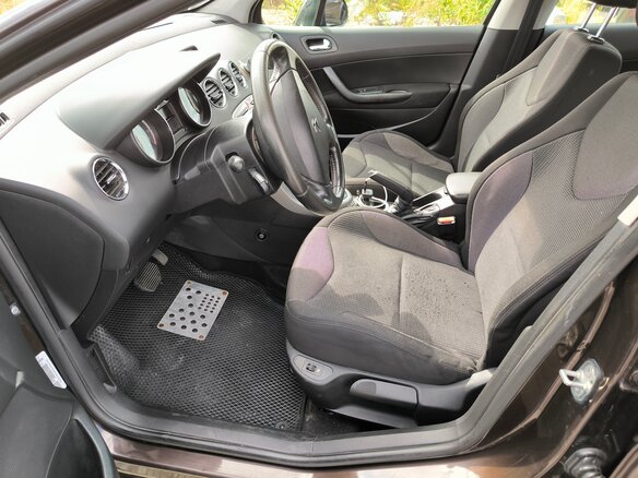 2011 Peugeot 308 I Рестайлинг, коричневый, 580000 рублей - вид 28