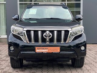 2014 Toyota Land Cruiser Prado 5-speed 150 Series Рестайлинг 1, чёрный, 3109000 рублей, вид 3