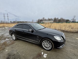 2011 Mercedes-Benz E-Класс 350 IV (W212, S212, C207), чёрный, 1505000 рублей, вид 3