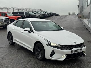 2021 Kia K5 III, белый, 2490000 рублей, вид 1