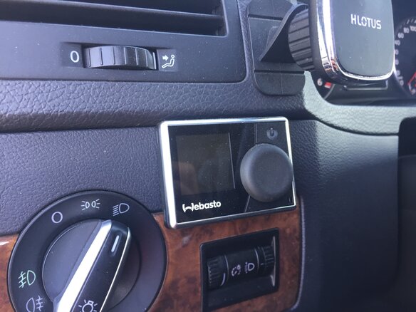 2011 Volkswagen Multivan T5 Рестайлинг, чёрный - вид 12