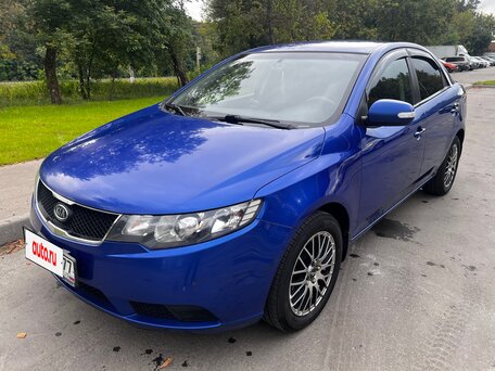 2010 Kia Cerato 5-speed II, голубой, 800000 рублей, вид 1