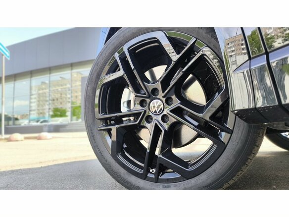2026 Volkswagen Tiguan L Pro III (China Market), чёрный, 5099000 рублей - вид 22