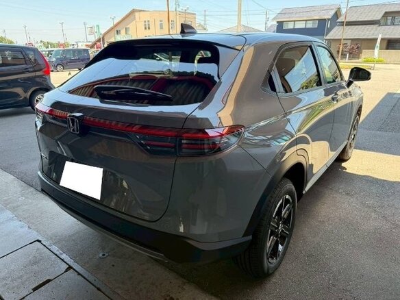 2022 Honda Vezel II, серый, 2200000 рублей - вид 7