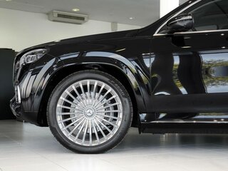 2026 Mercedes-Benz Maybach GLS 600 I Рестайлинг, чёрный, 28000000 рублей, вид 4