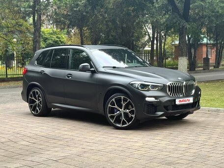 2021 BMW X5 40i IV (G05/G18), чёрный, 5650000 рублей, вид 3