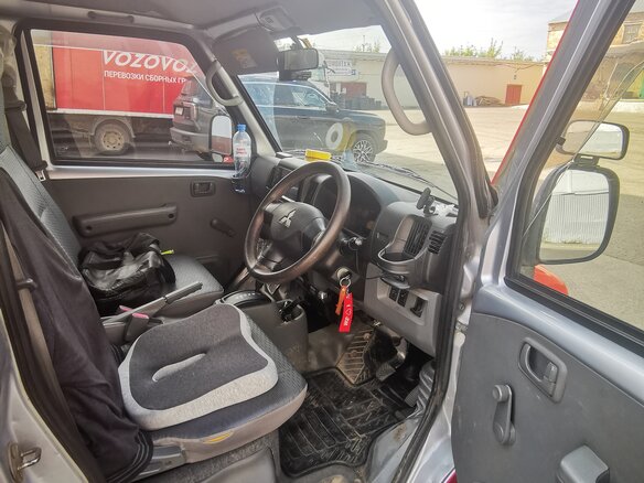 2014 Mitsubishi Minicab MiEV 16.0kWh VI, красный, 500000 рублей - вид 4