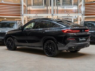2026 BMW X6 M60i III (G06) Рестайлинг, чёрный, 19890000 рублей, вид 4