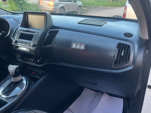 2012 Kia Sportage III, белый, 1300000 рублей - вид 4
