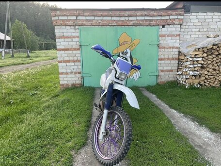 1993 Yamaha TT-R250, белый, 190000 рублей, вид 1