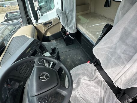 2023 Mercedes-Benz Actros, белый, 12000000 рублей, вид 5