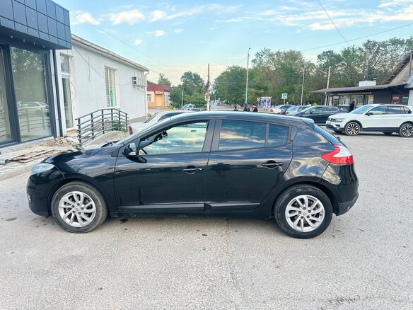 2012 Renault Megane III Рестайлинг, чёрный, 675000 рублей - вид 3