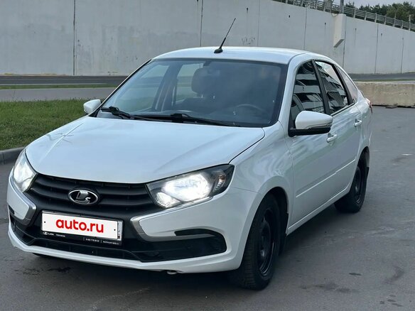 2022 Lada (ВАЗ) Granta I Рестайлинг, белый, 550000 рублей