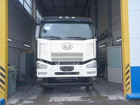 2022 FAW J6 CA3310, белый, 2000000 рублей, вид 5