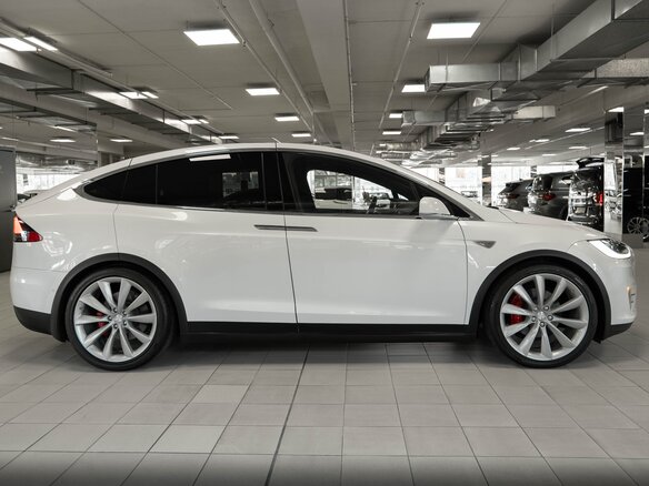 2016 Tesla Model X P90D I, белый, 7500000 рублей - вид 9