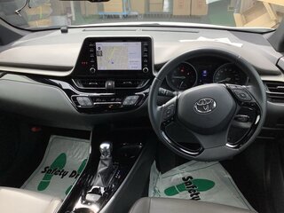 2020 Toyota C-HR I Рестайлинг, белый, 2300000 рублей, вид 5