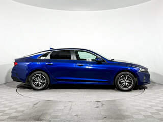 2020 Kia K5 III, синий, 2247000 рублей, вид 4