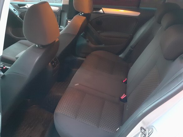 2011 Volkswagen Golf VI, серебристый - вид 13