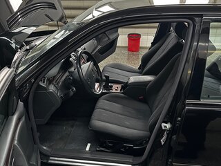 2000 Mercedes-Benz E-Класс 240 II (W210, S210) Рестайлинг, чёрный, 2000000 рублей, вид 2