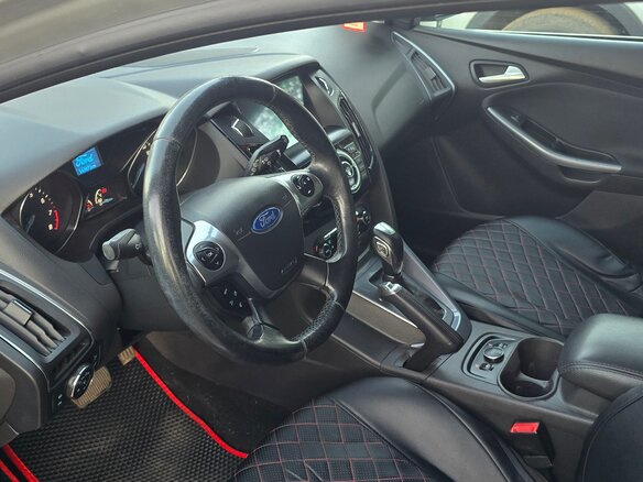2014 Ford Focus III, серебристый, 800000 рублей - вид 6