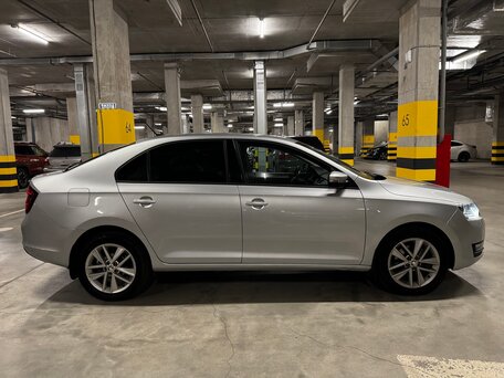 2019 Skoda Rapid I Рестайлинг, серый, 1550000 рублей, вид 3