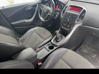 2011 Opel Astra J, чёрный, 600000 рублей, вид 3