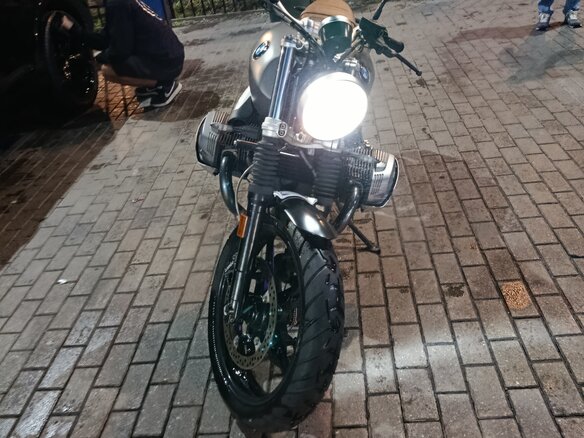 2018 BMW R Nine T Scrambler, серый, 1200000 рублей - вид 1