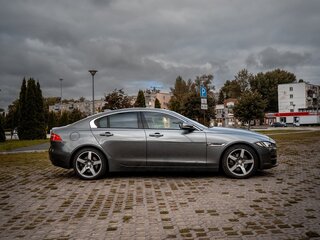 2016 Jaguar XE EcoBoost I, серый, 1399000 рублей, вид 2