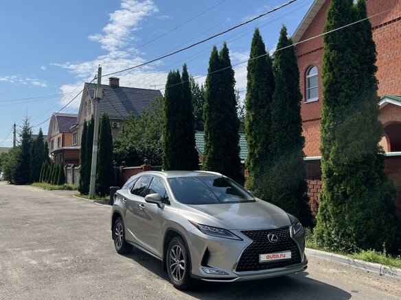 2020 Lexus RX 300 IV Рестайлинг, серый, 4800000 рублей - вид 1