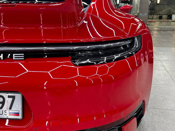 2021 Porsche 911 Carrera 4S VIII (992), красный, 17900000 рублей - вид 11