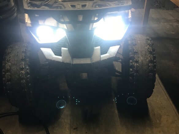 2022 Avantis Hunter 8, белый, 95000 рублей - вид 2