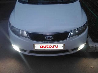 2010 Kia Cerato 6-speed II, белый, 750000 рублей, вид 5