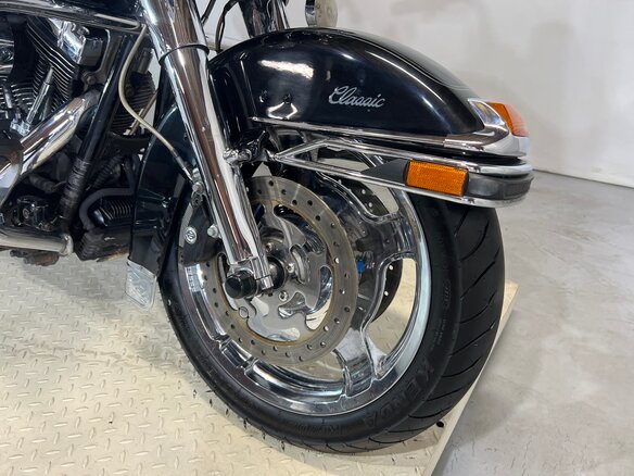 2012 Harley-Davidson Electra Glide, чёрный, 730000 рублей - вид 11