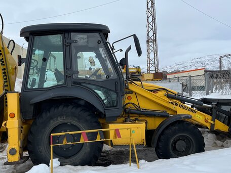 2020 New Holland B80B, 7500000 рублей, вид 3