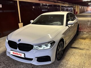 2018 BMW 5 серии 530i xDrive VII (G30/G31/G38), белый, 5000000 рублей, вид 2
