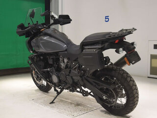 2021 Harley-Davidson Pan America, серый, 1300000 рублей, вид 4