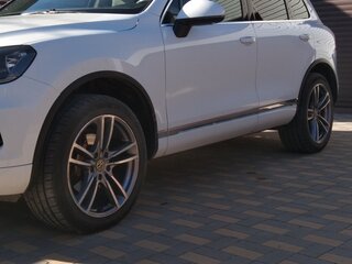 2012 Volkswagen Touareg II, белый, 2200000 рублей, вид 5