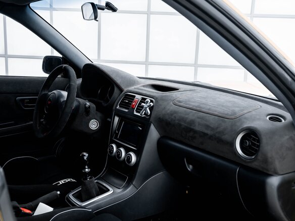 2004 Subaru Impreza WRX STi II Рестайлинг 1, жёлтый - вид 5