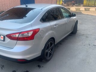 2012 Ford Focus III, серебристый, 680000 рублей, вид 3