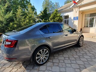 2019 Skoda Octavia III (A7) Рестайлинг, серый, 2400000 рублей, вид 5