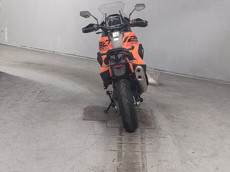 2023 KTM 1290 Super Adventure S, оранжевый, 1850000 рублей, вид 4