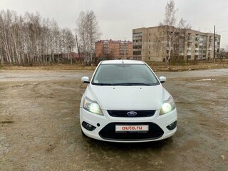 2011 Ford Focus II Рестайлинг, белый, 555000 рублей, вид 2
