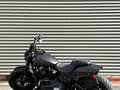 2019 Harley-Davidson Fat Bob, серый, 1538660 рублей - вид 1