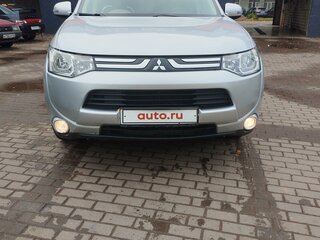 2013 Mitsubishi Outlander III, серебристый, 1500000 рублей, вид 4